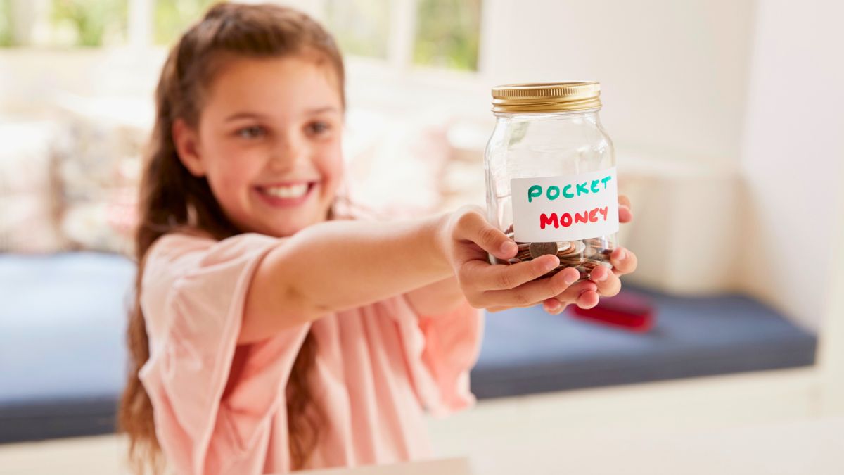 À quel âge commencer à donner de l'argent de poche à vos enfants